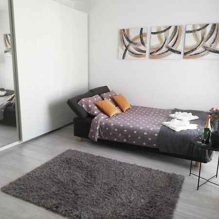 Marlen'S Apartment Bucharest Luaran gambar