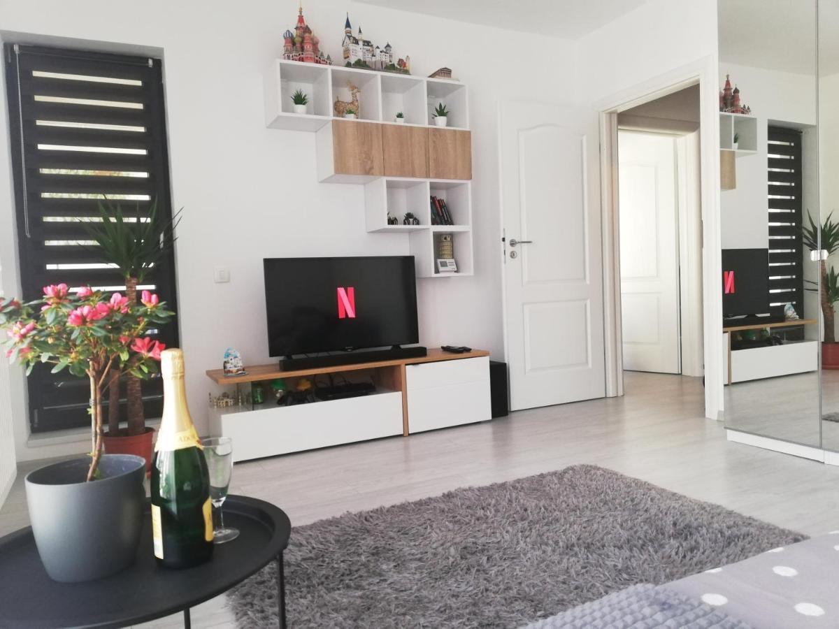 Marlen'S Apartment Bucharest Luaran gambar