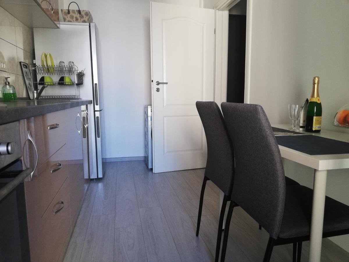 Marlen'S Apartment Bucharest Luaran gambar