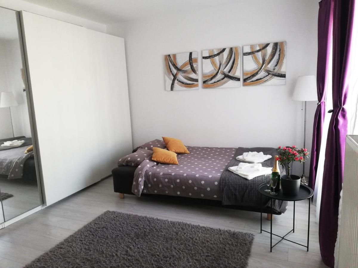 Marlen'S Apartment Bucharest Luaran gambar